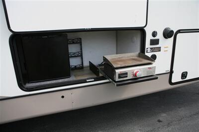 2023 Forest River Salem Hemisphere 369BL   - Photo 6 - Strasburg, PA 17579