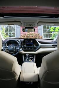2022 Toyota Highlander Hybrid XLE   - Photo 21 - Strasburg, PA 17579