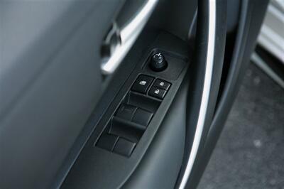 2021 Toyota Corolla SE Nightshade Edition   - Photo 9 - Strasburg, PA 17579