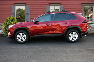 2020 Toyota RAV4 Hybrid XLE AWD - Photo 4 - Strasburg, PA 17579