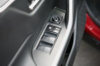 2020 Toyota RAV4 Hybrid XLE AWD - Photo 9 - Strasburg, PA 17579