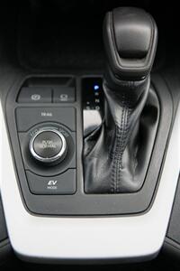 2020 Toyota RAV4 Hybrid XLE AWD - Photo 23 - Strasburg, PA 17579