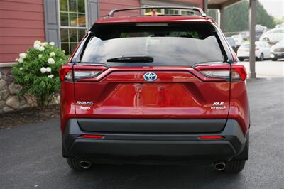 2020 Toyota RAV4 Hybrid XLE AWD - Photo 6 - Strasburg, PA 17579