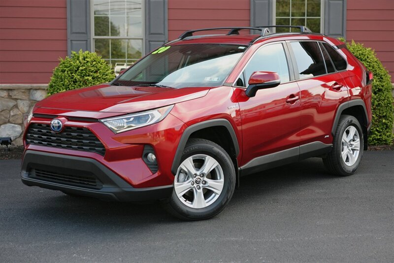 2020 Toyota RAV4 Hybrid XLE AWD   - Photo 1 - Strasburg, PA 17579