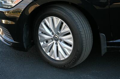 2020 Volkswagen Jetta S   - Photo 3 - Strasburg, PA 17579