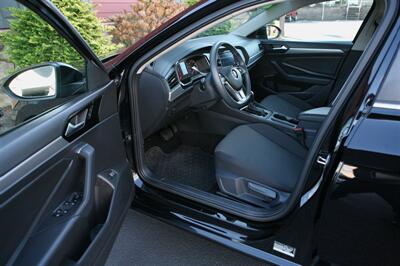 2020 Volkswagen Jetta S   - Photo 8 - Strasburg, PA 17579
