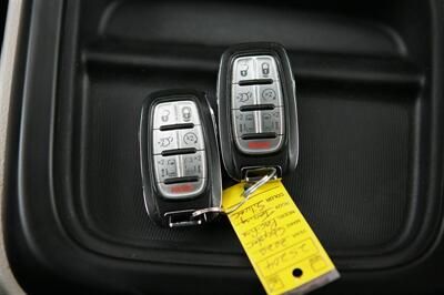 2020 Chrysler Pacifica Touring   - Photo 26 - Strasburg, PA 17579