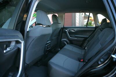 2021 Toyota RAV4 XLE AWD   - Photo 13 - Strasburg, PA 17579