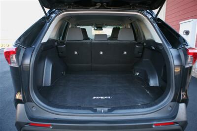 2021 Toyota RAV4 XLE AWD   - Photo 14 - Strasburg, PA 17579