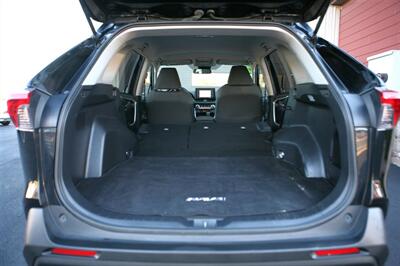 2021 Toyota RAV4 XLE AWD   - Photo 15 - Strasburg, PA 17579