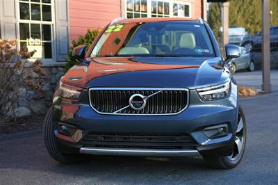 2022 Volvo XC40 T5 Momentum   - Photo 2 - Strasburg, PA 17579