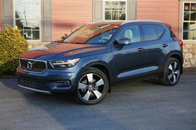 2022 Volvo XC40 T5 Momentum   - Photo 1 - Strasburg, PA 17579