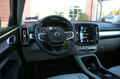 2022 Volvo XC40 T5 Momentum   - Photo 14 - Strasburg, PA 17579