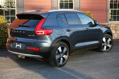 2022 Volvo XC40 T5 Momentum   - Photo 5 - Strasburg, PA 17579