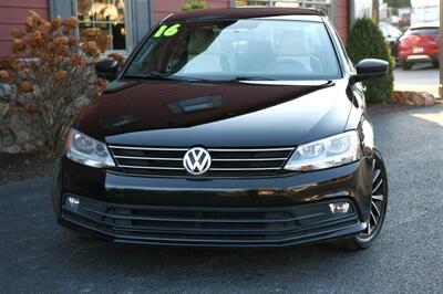 2016 Volkswagen Jetta 1.8T Sport 5-Speed Manual   - Photo 2 - Strasburg, PA 17579