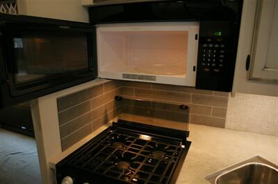 2022 Jayco Redhawk 31F   - Photo 34 - Strasburg, PA 17579