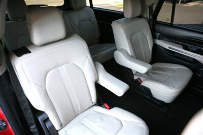 2020 Ford Expedition MAX Platinum 4X4 - Photo 20 - Strasburg, PA 17579