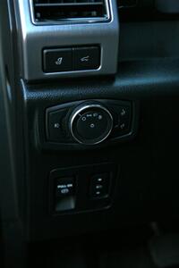 2020 Ford Expedition MAX Platinum 4X4 - Photo 13 - Strasburg, PA 17579