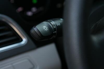 2016 Hyundai Sonata Hybrid SE - Photo 11 - Strasburg, PA 17579