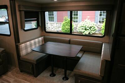 2022 Grand Design Reflection 150 268BH   - Photo 22 - Strasburg, PA 17579