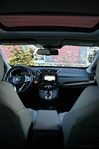 2018 Honda CR-V Touring   - Photo 20 - Strasburg, PA 17579