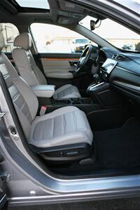 2018 Honda CR-V Touring   - Photo 19 - Strasburg, PA 17579