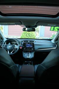 2021 Honda CR-V Hybrid EX-L AWD - Photo 20 - Strasburg, PA 17579