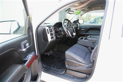 2017 GMC Sierra 1500 SLE 4X4   - Photo 9 - Strasburg, PA 17579