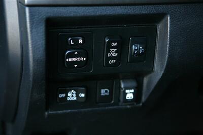 2020 Toyota Tundra SR5 4X4 - Photo 11 - Strasburg, PA 17579