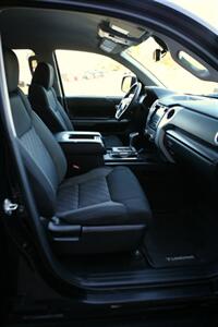 2020 Toyota Tundra SR5 4X4 - Photo 17 - Strasburg, PA 17579