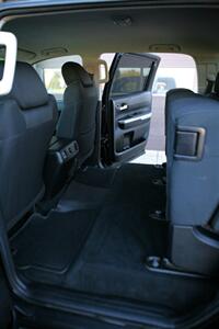 2020 Toyota Tundra SR5 4X4 - Photo 14 - Strasburg, PA 17579