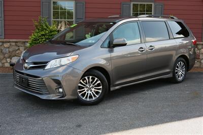 2018 Toyota Sienna XLE 8-Passenger   - Photo 1 - Strasburg, PA 17579