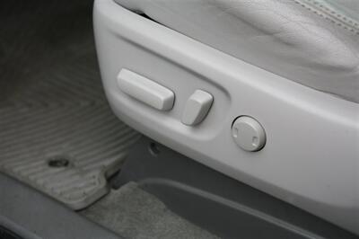 2018 Toyota Sienna XLE 8-Passenger   - Photo 10 - Strasburg, PA 17579
