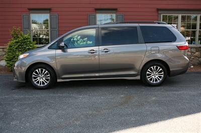 2018 Toyota Sienna XLE 8-Passenger   - Photo 4 - Strasburg, PA 17579
