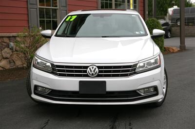 2017 Volkswagen Passat 1.8T SE   - Photo 2 - Strasburg, PA 17579