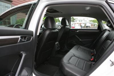 2017 Volkswagen Passat 1.8T SE   - Photo 14 - Strasburg, PA 17579