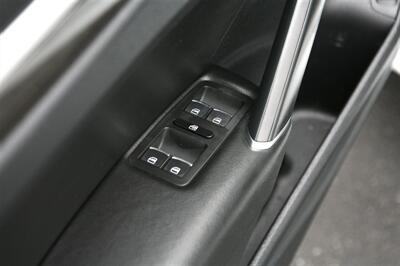 2017 Volkswagen Passat 1.8T SE   - Photo 9 - Strasburg, PA 17579