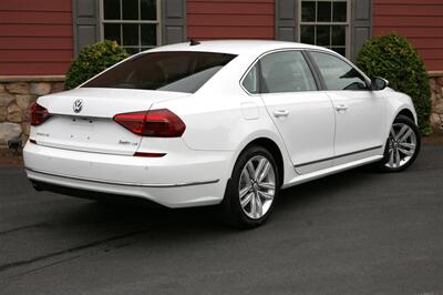 2017 Volkswagen Passat 1.8T SE   - Photo 5 - Strasburg, PA 17579