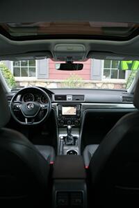 2017 Volkswagen Passat 1.8T SE   - Photo 19 - Strasburg, PA 17579