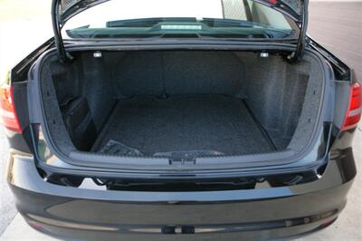 2017 Volkswagen Jetta 1.4T S - Photo 13 - Strasburg, PA 17579