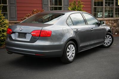 2014 Volkswagen Jetta S - Photo 5 - Strasburg, PA 17579