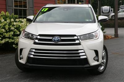 2017 Toyota Highlander Hybrid Limited AWD   - Photo 2 - Strasburg, PA 17579