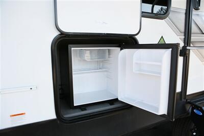 2022 Dutchmen Kodiak 248BHSL   - Photo 11 - Strasburg, PA 17579