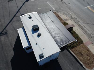 2022 Dutchmen Kodiak 248BHSL   - Photo 8 - Strasburg, PA 17579