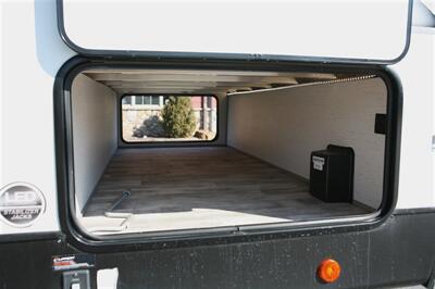 2022 Dutchmen Kodiak 248BHSL   - Photo 12 - Strasburg, PA 17579