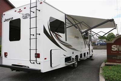 2021 Jayco Redhawk M-31F   - Photo 13 - Strasburg, PA 17579