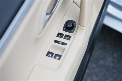 2013 Volkswagen CC Sport w/lighting   - Photo 9 - Strasburg, PA 17579