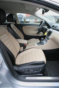 2013 Volkswagen CC Sport w/lighting   - Photo 16 - Strasburg, PA 17579