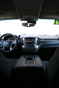 2017 Chevrolet Suburban LS Fleet 3500HD 4X4 - Photo 22 - Strasburg, PA 17579