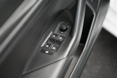 2019 Volkswagen Jetta SEL - Photo 9 - Strasburg, PA 17579